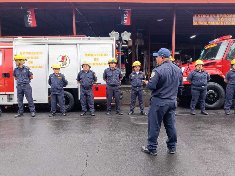BOMBEROS